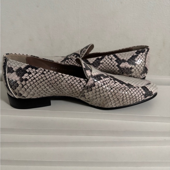 New. AGL Python Animal Print Slip On Loafers in Brown / Cream Size EU 35.5 US 5 - Picture 3 of 12
